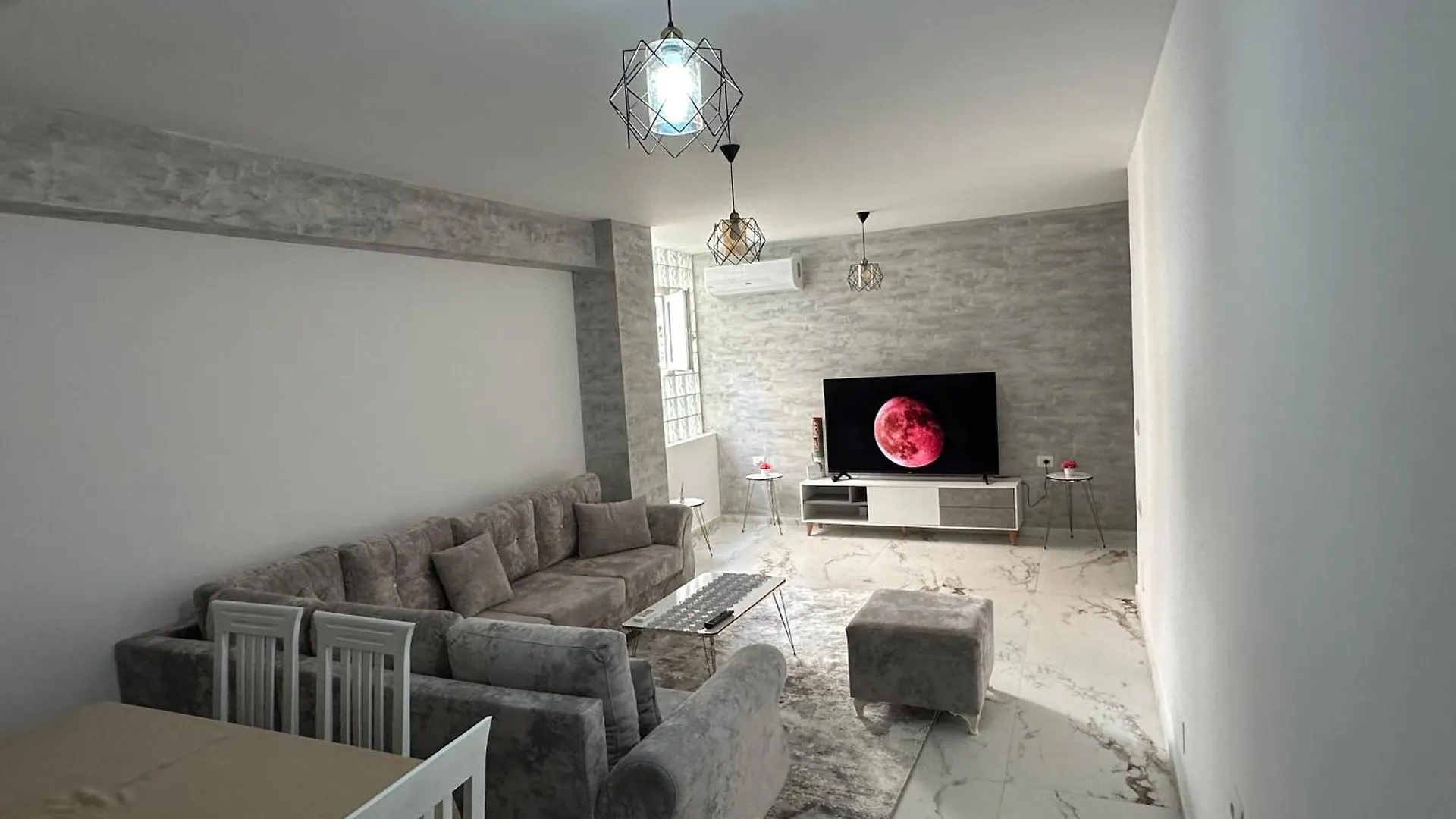 Moonlight Apartment Sarande