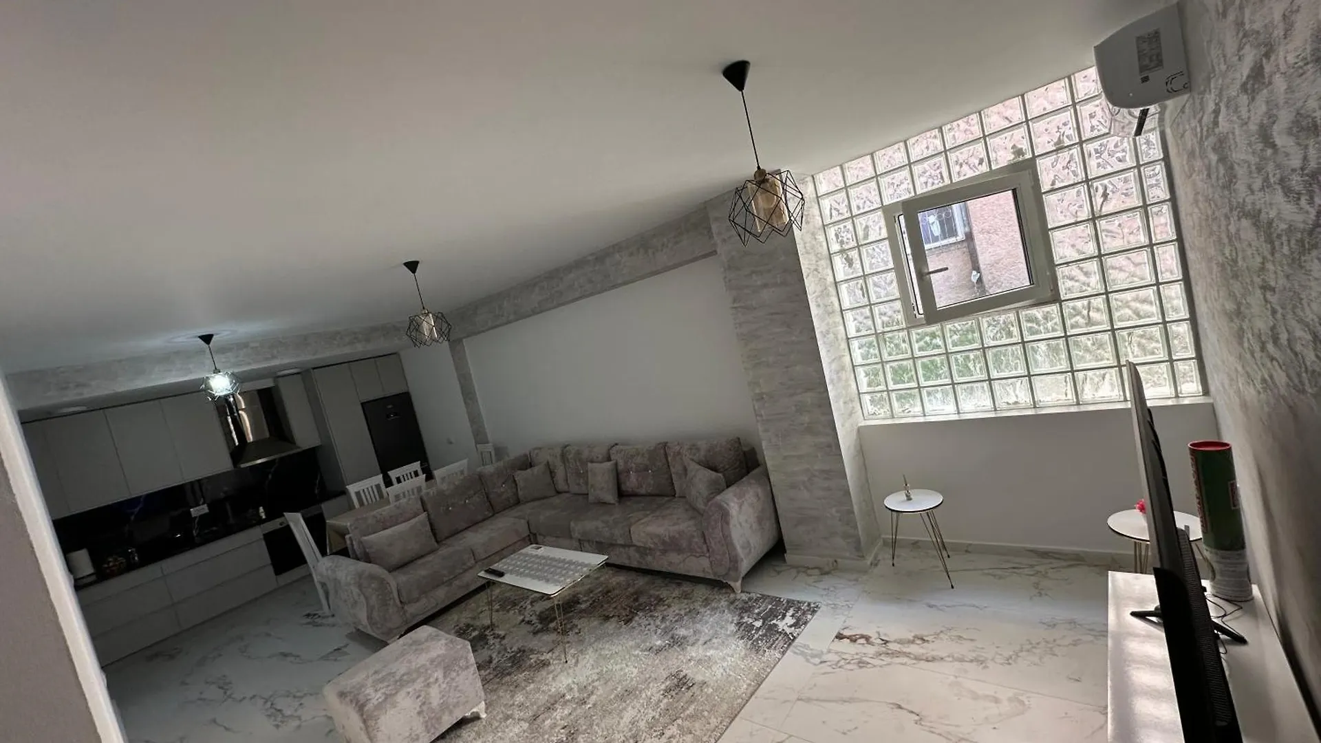 Moonlight Apartment Sarande Albania