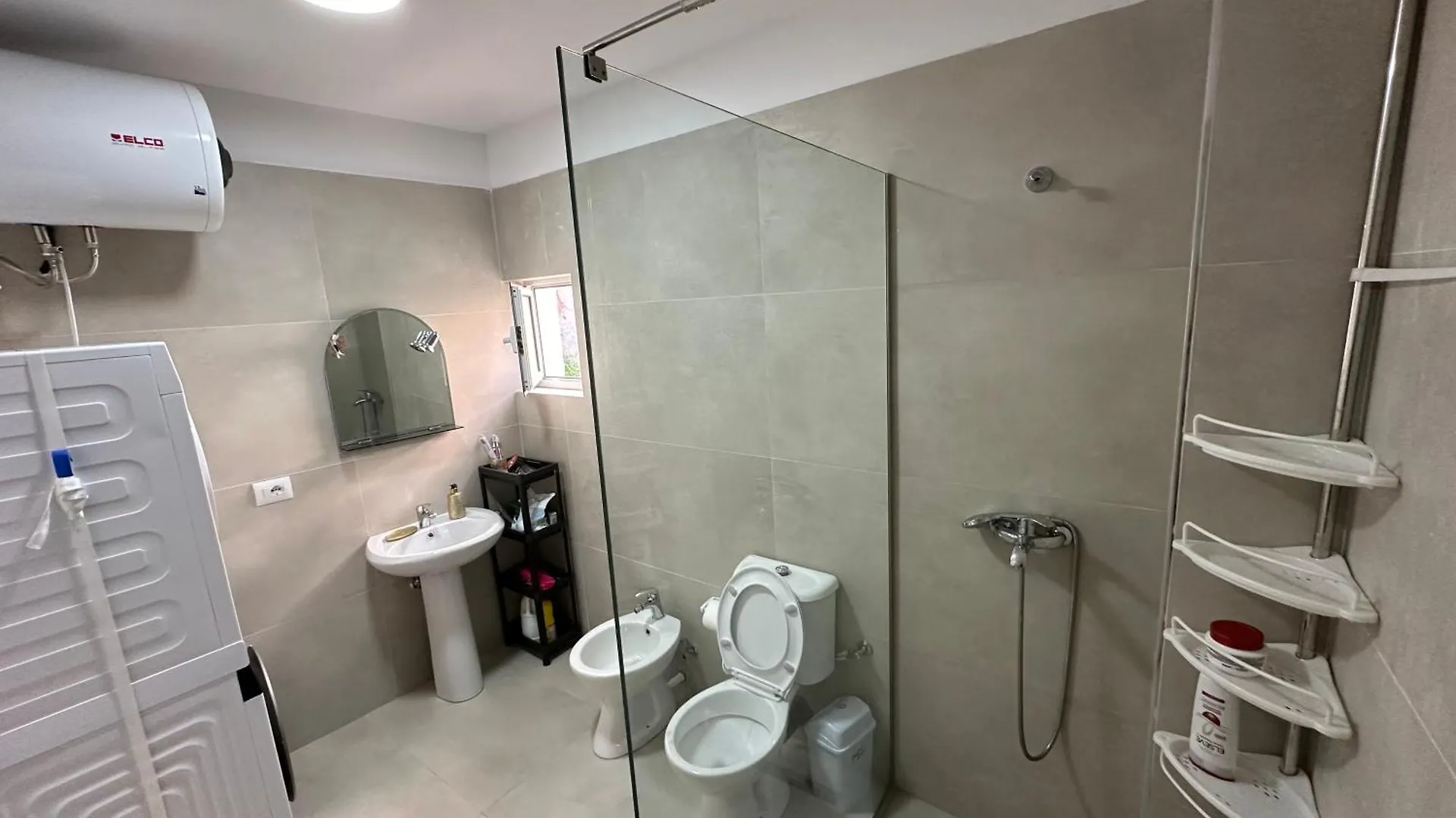 Moonlight Apartment Sarande 0*,